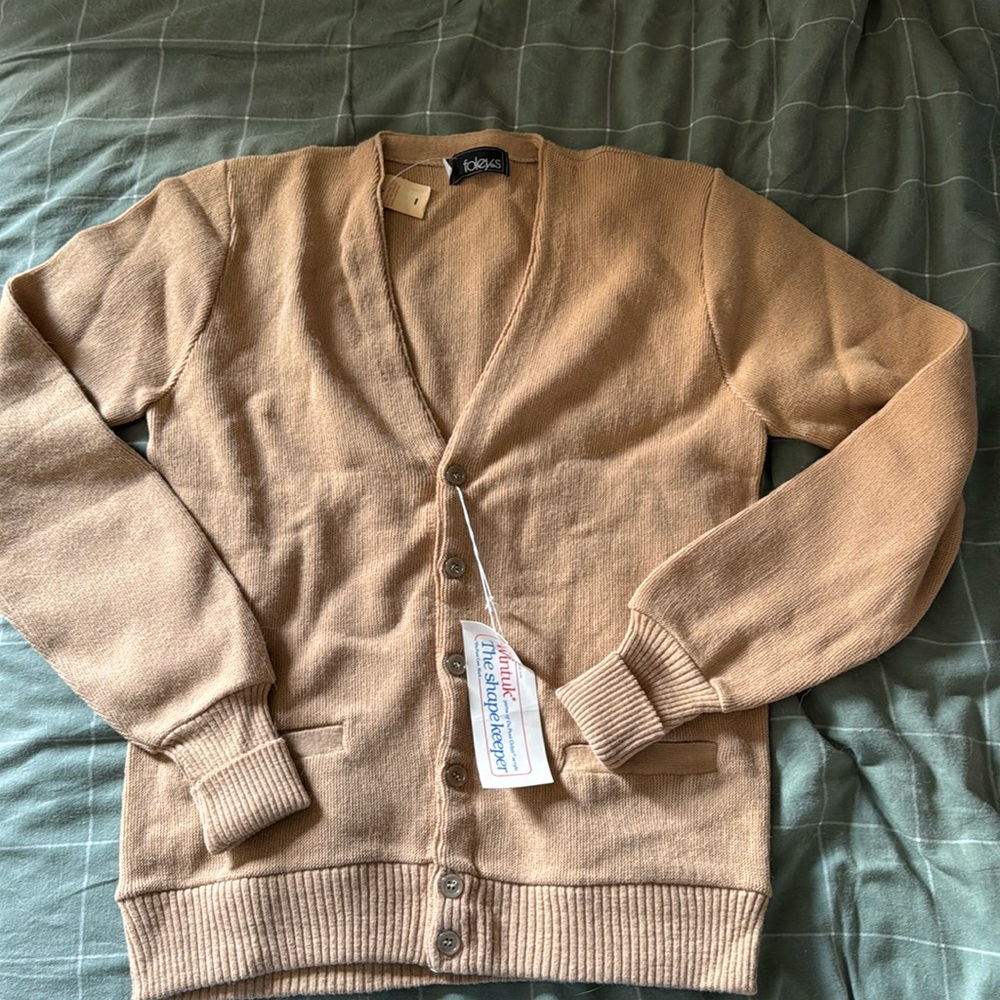 Vintage camel color cardigan with pockets tag still on
